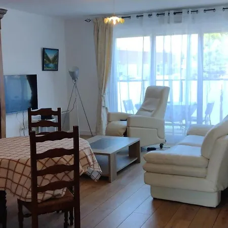 Cadaujact3 Lägenhet